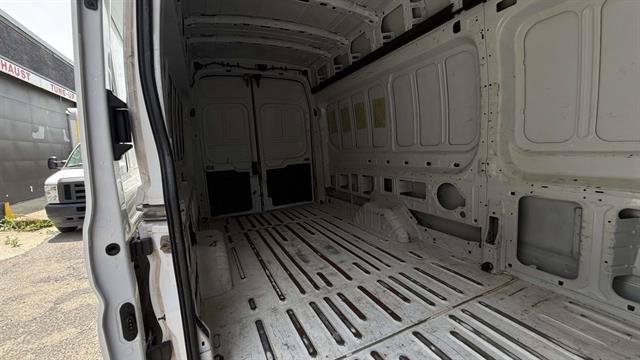 Certified 2023 Ford Transit 250 148 High Roof Extended RWD image 26