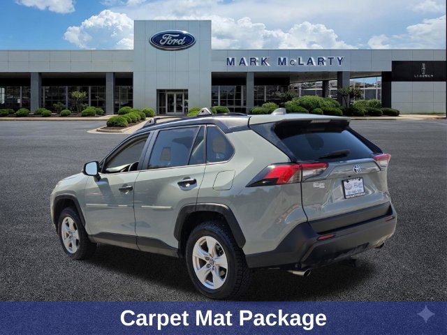 Used 2020 Toyota RAV4 XLE w/ Convenience Package AWD/4WD image 3