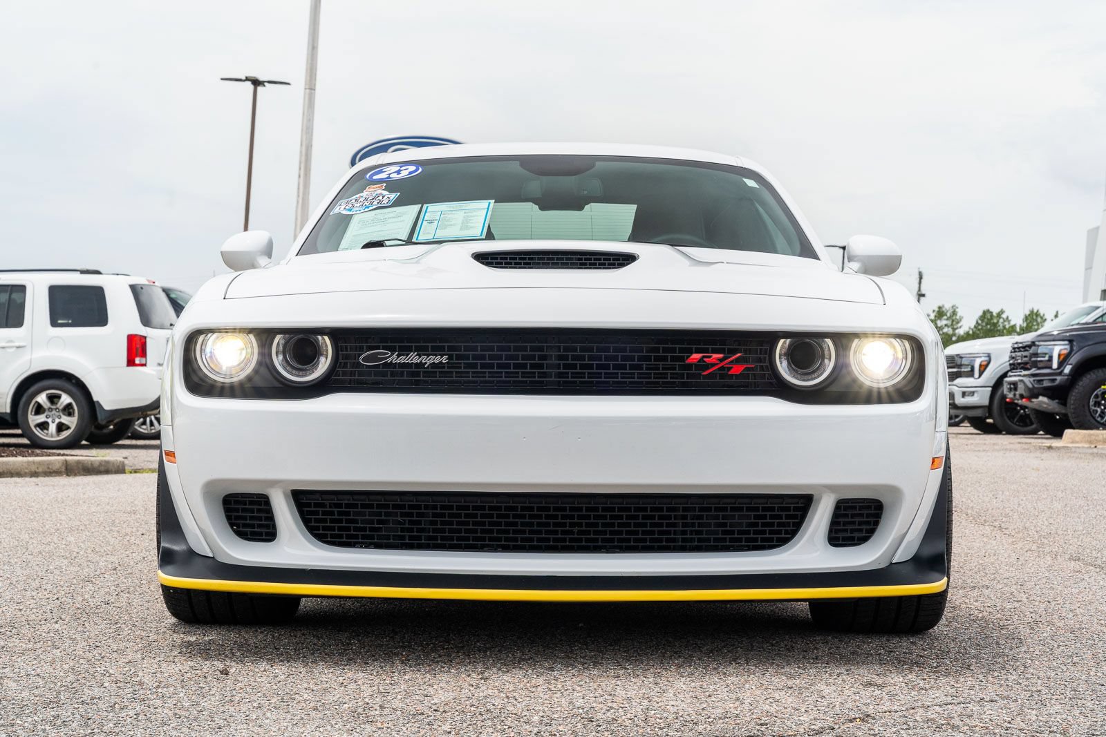 Used 2023 Dodge Challenger R/T Scat Pack RWD image 2