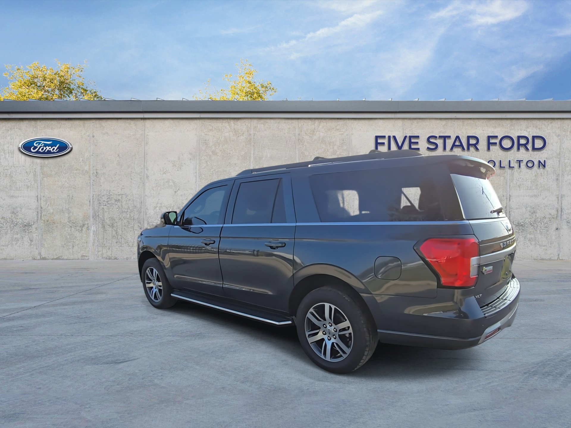 Certified 2022 Ford Expedition Max XLT image 7