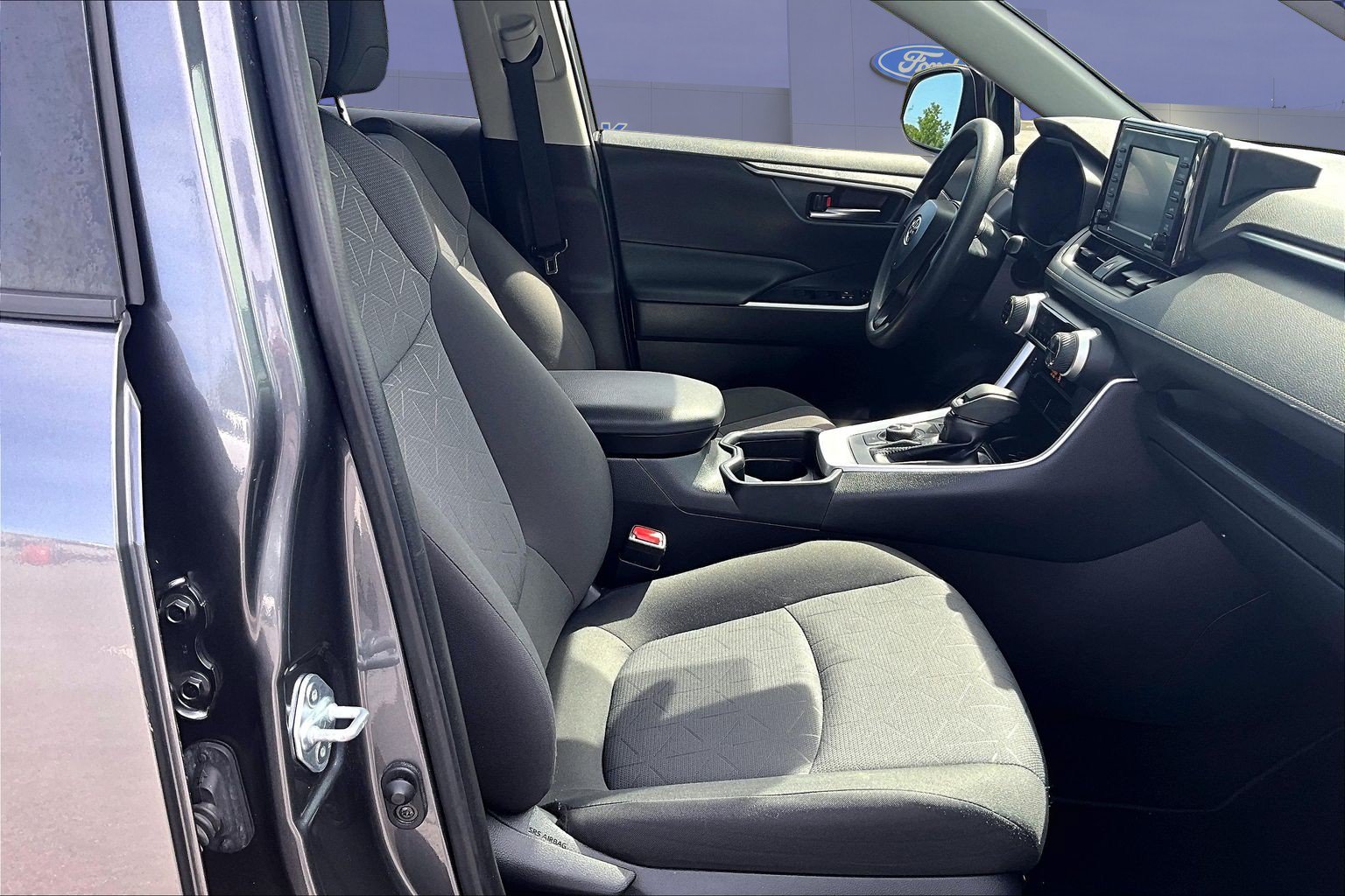 Used 2021 Toyota RAV4 XLE w/ Convenience Package AWD/4WD image 29