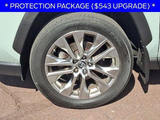 Used 2019 Toyota RAV4 XLE Premium AWD/4WD image 8