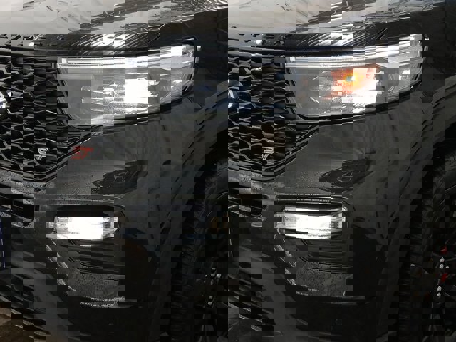 Certified 2022 Ford Explorer ST w/ Equipment Group 401A image 31