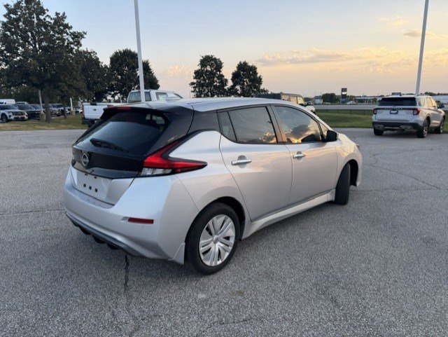 Used 2024 Nissan Leaf S FWD image 9