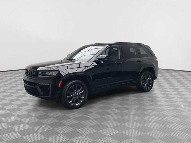 Used 2026 Jeep Grand Cherokee Limited AWD/4WD image 39