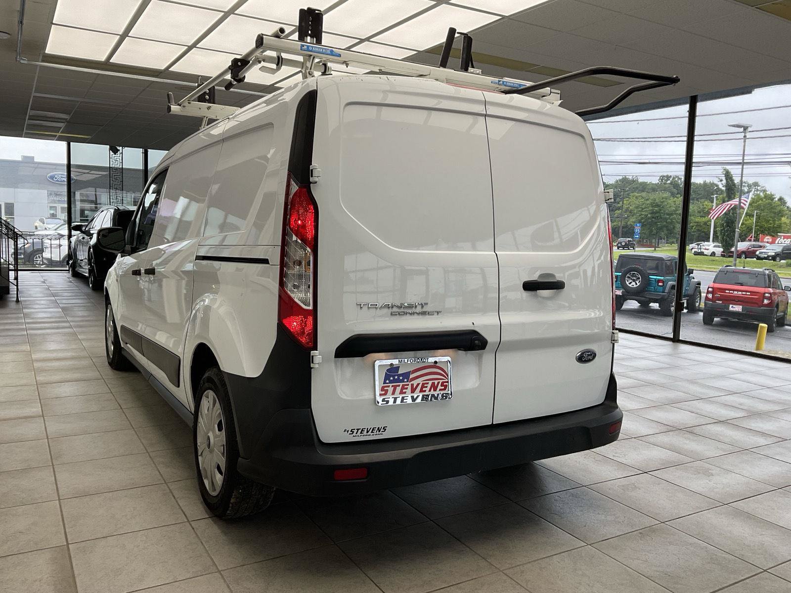 Certified 2023 Ford Transit Connect XL FWD image 7