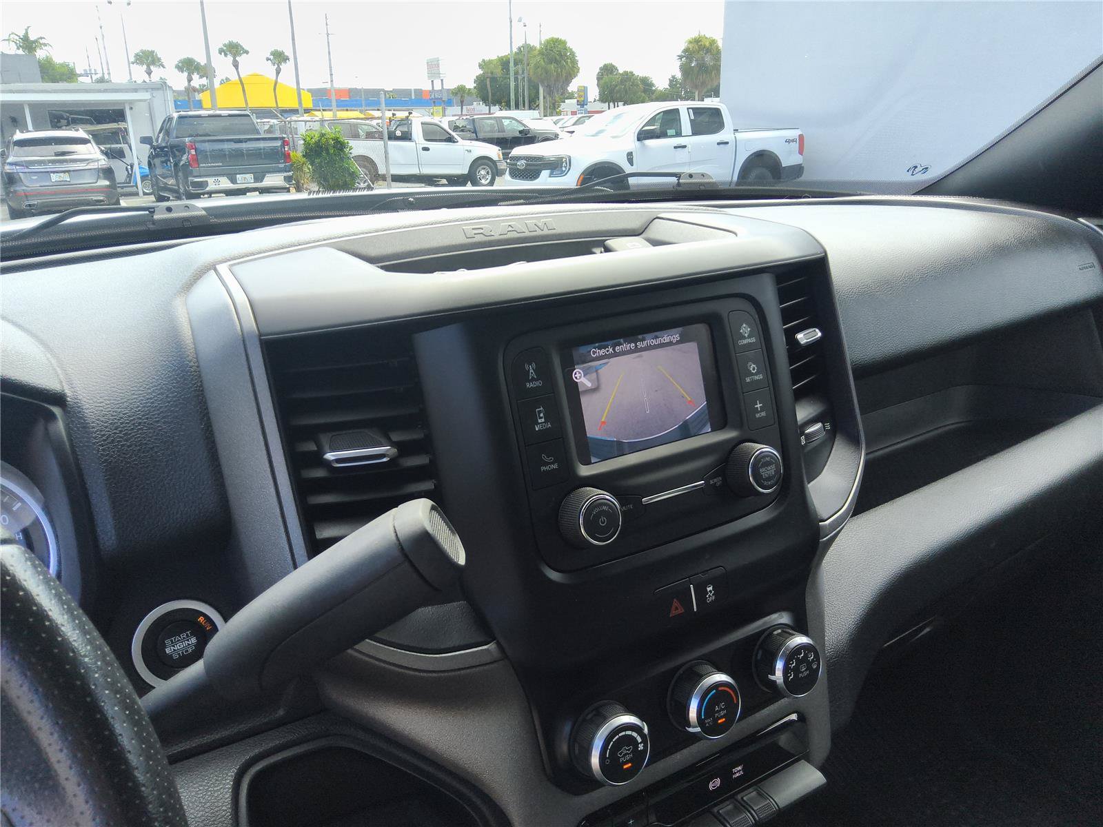 Used 2022 RAM 3500 Tradesman w/ Chrome Appearance Group AWD/4WD image 20