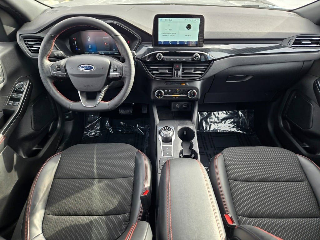Certified 2025 Ford Escape ST-Line AWD/4WD image 17