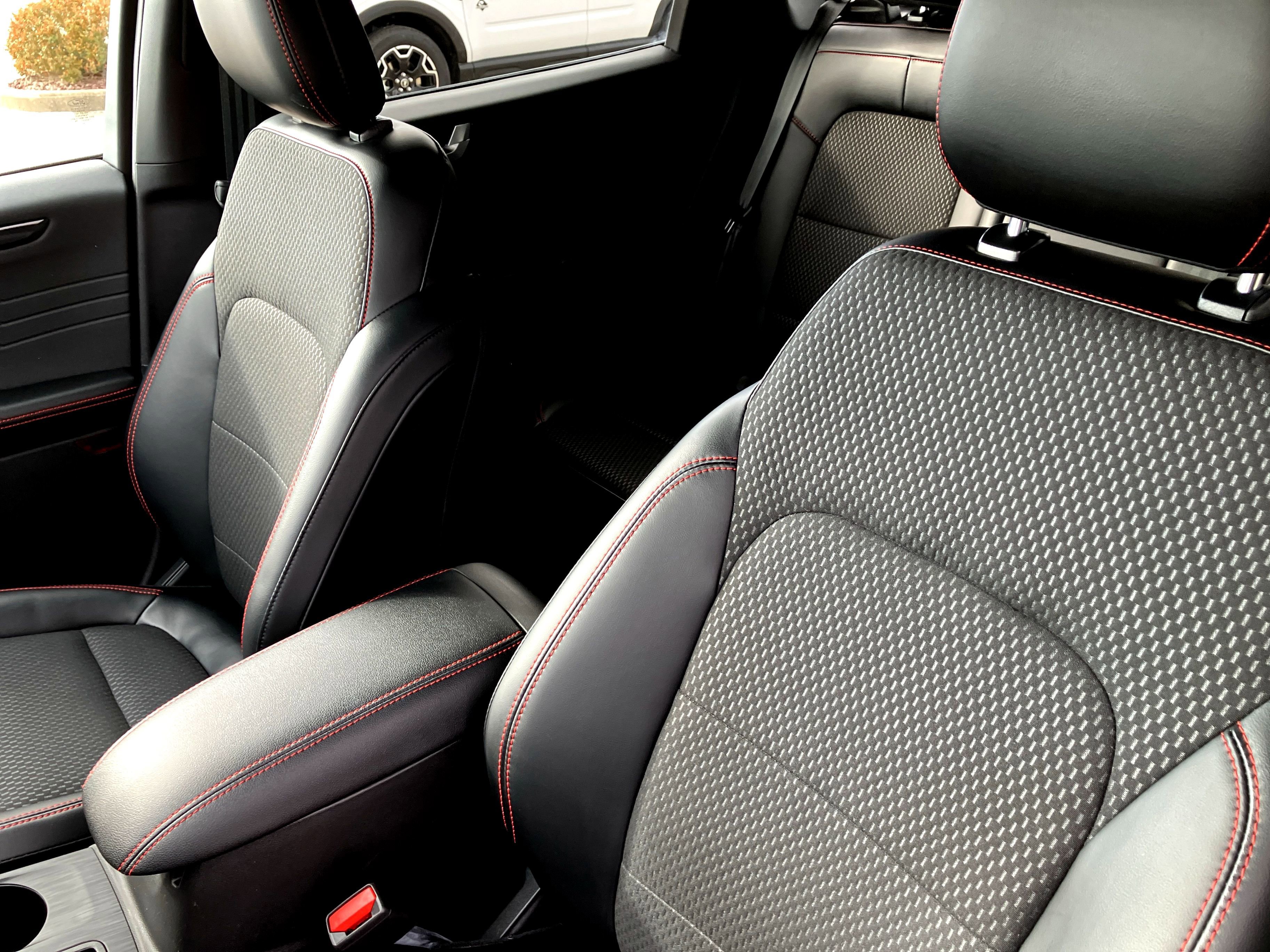 Certified 2023 Ford Escape ST-Line Select w/ Tech Pack #2 image 39