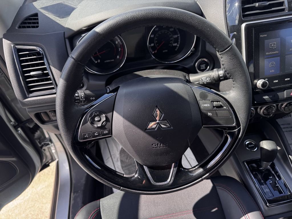 Used 2024 Mitsubishi Outlander Sport SE AWD/4WD image 12