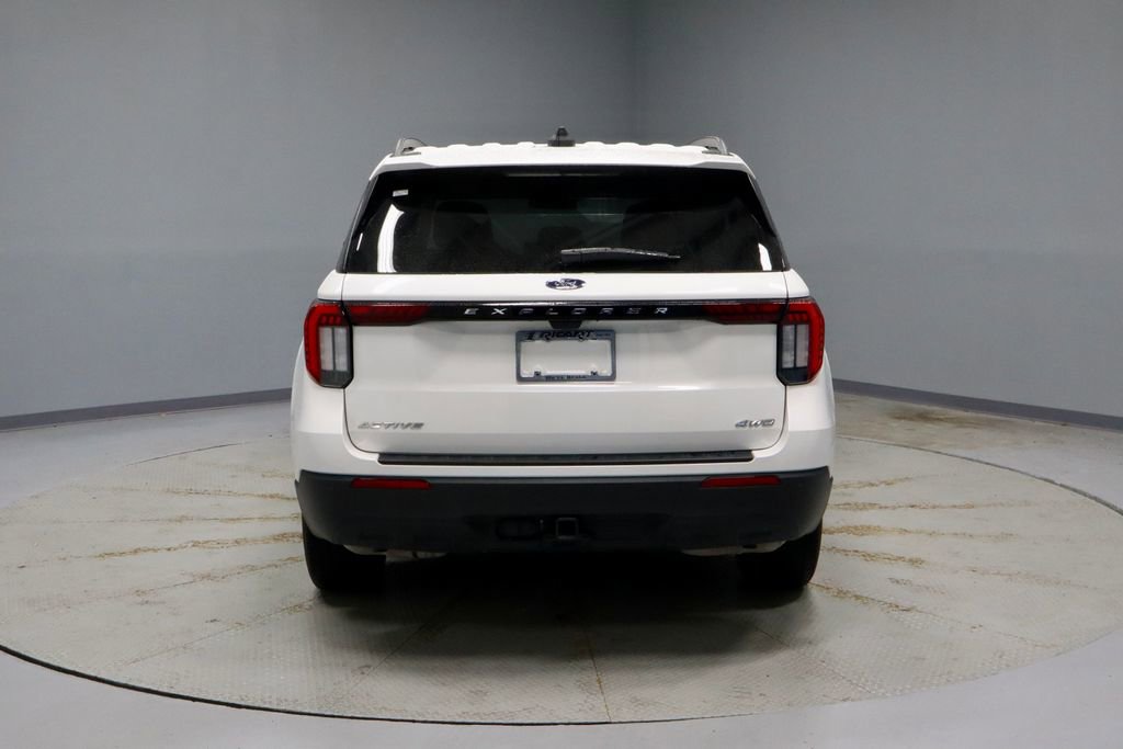 Certified 2025 Ford Explorer Active AWD/4WD image 10