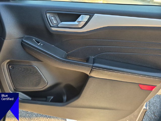 Certified 2021 Ford Escape SE w/ SE Sport Appearance Package FWD image 33