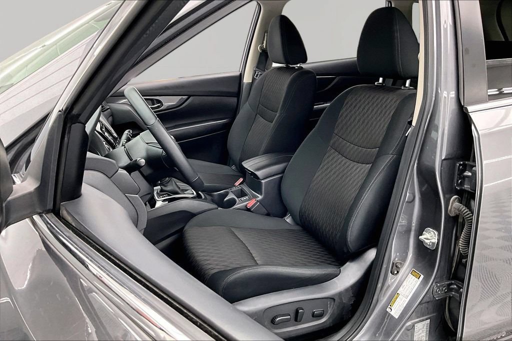 Used 2020 Nissan Rogue SV w/ Premium Package AWD/4WD image 25