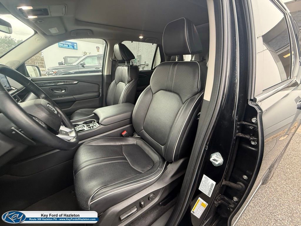 Used 2023 Honda Pilot Elite image 12