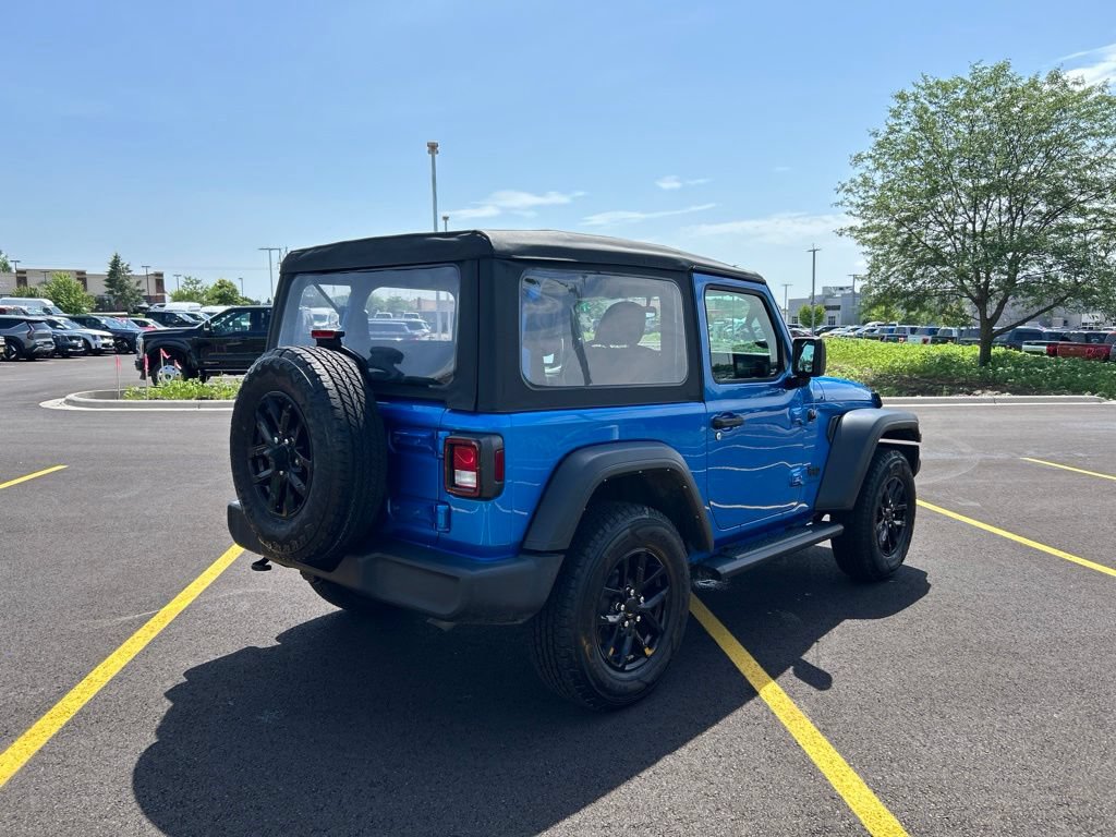 Used 2023 Jeep Wrangler Sport AWD/4WD image 6