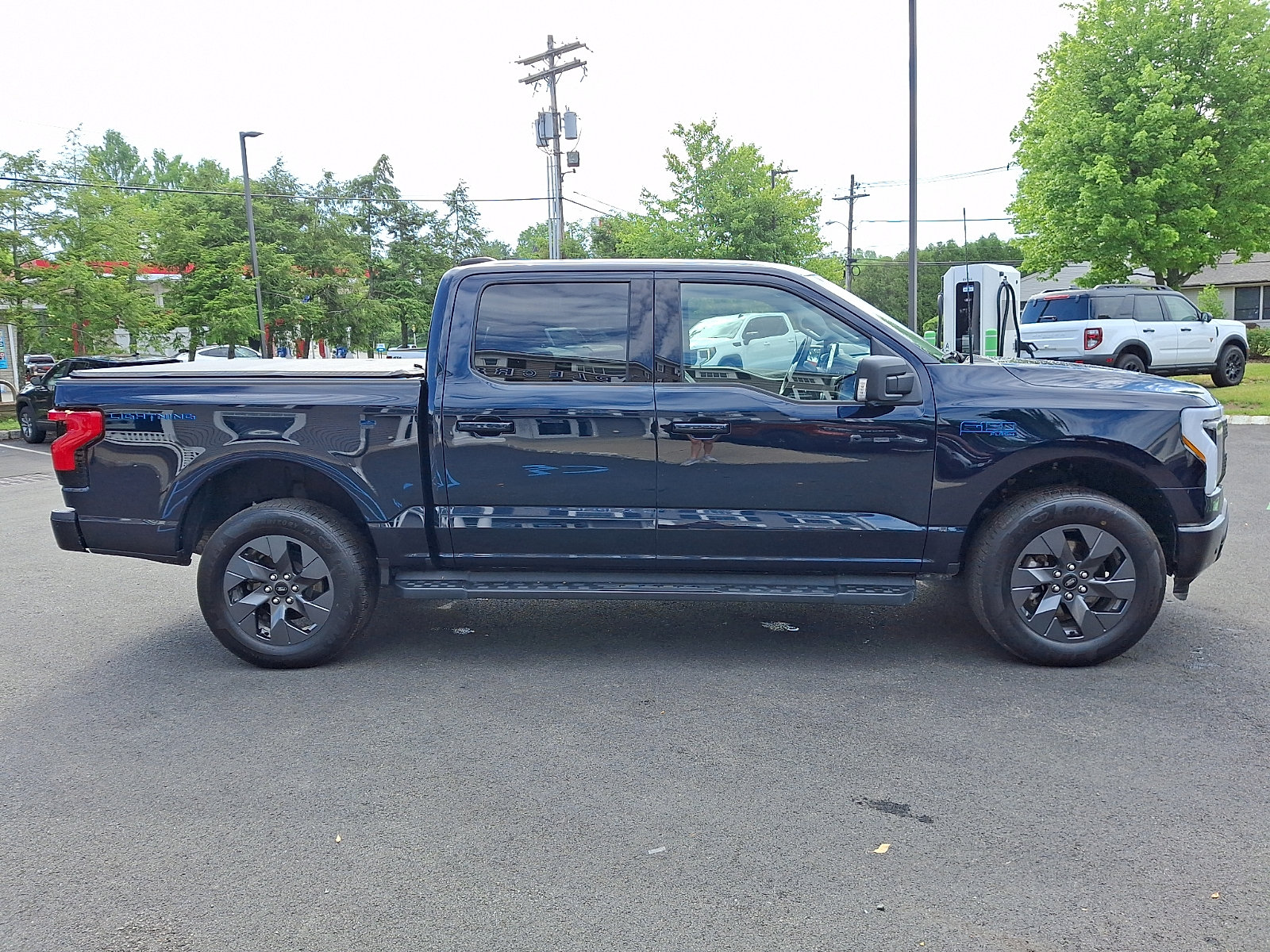 Certified 2025 Ford F150 Lightning Flash AWD/4WD image 4