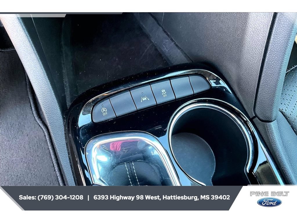 Used 2023 Buick Encore GX Essence w/ Experience Buick Package FWD image 23