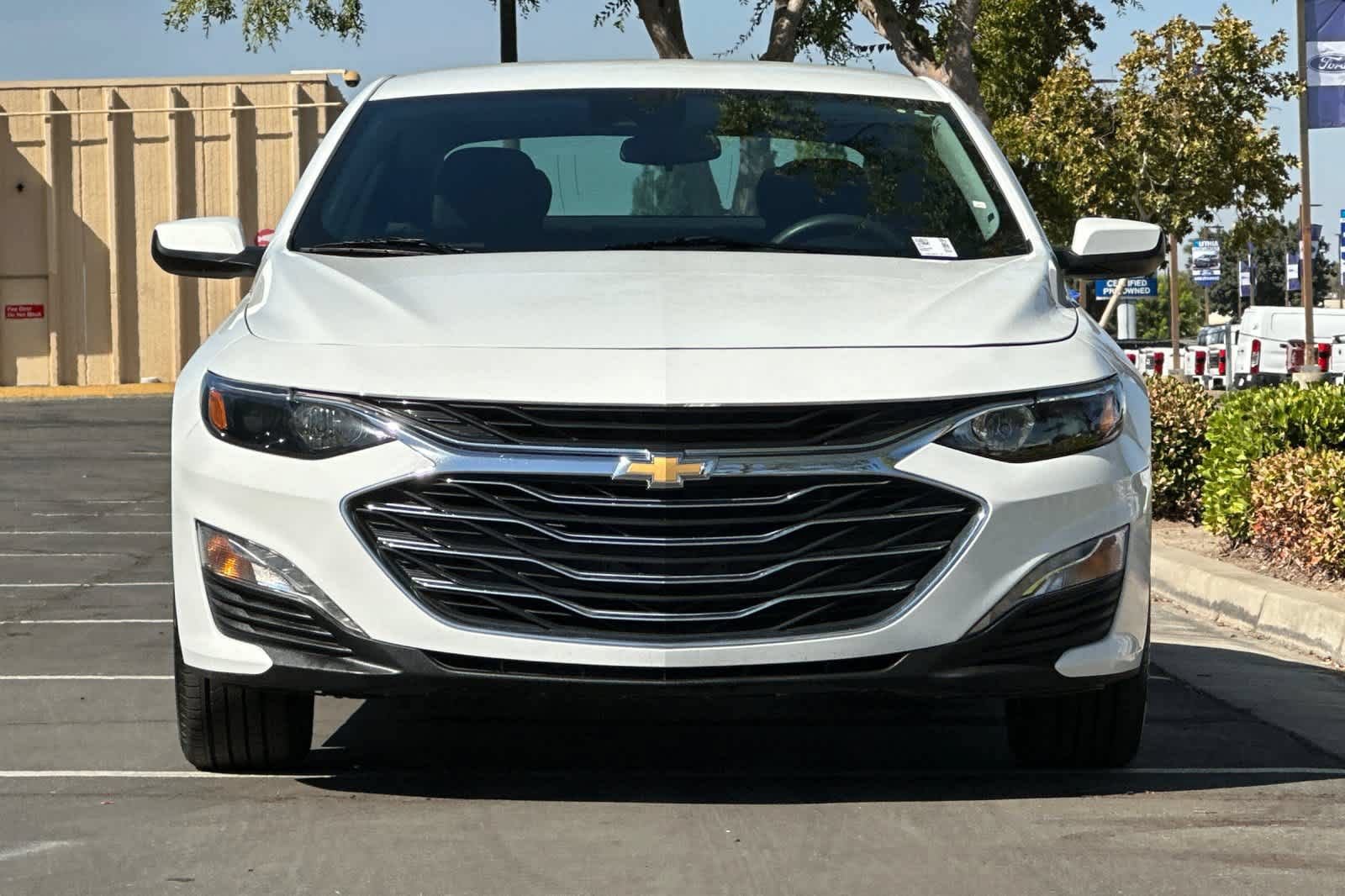Used 2025 Chevrolet Malibu LT FWD image 11