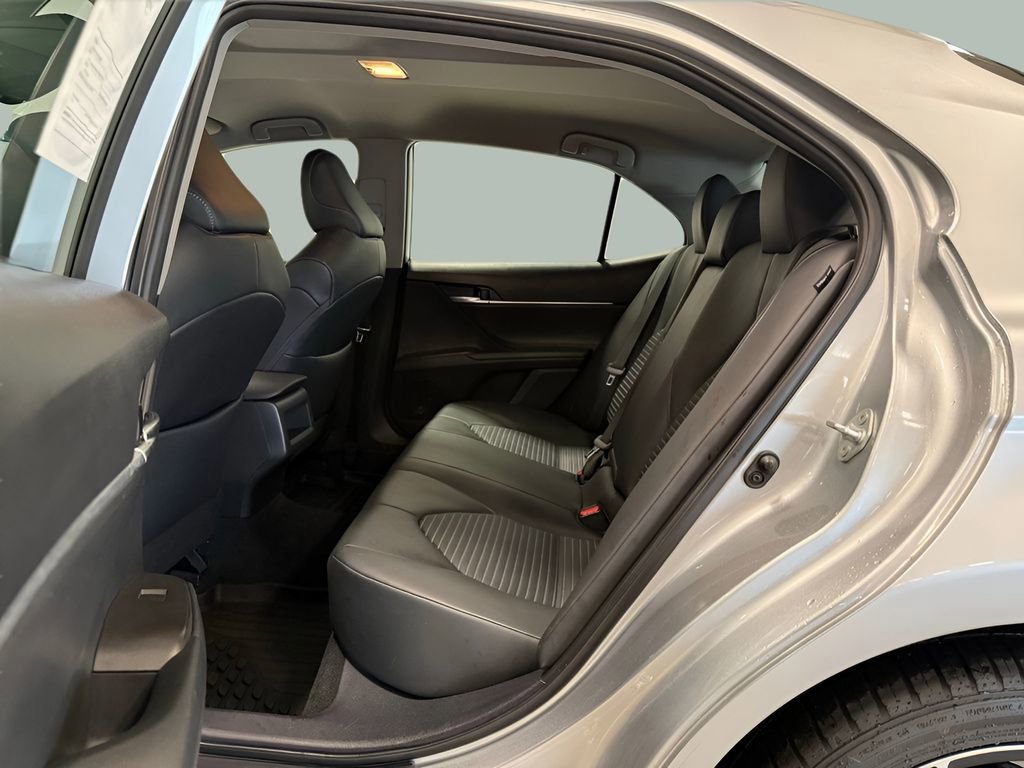 Used 2023 Toyota Camry SE image 31