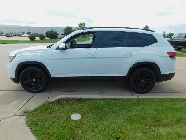 Used 2023 Volkswagen Atlas SE w/ Black Wheel Package AWD/4WD image 12