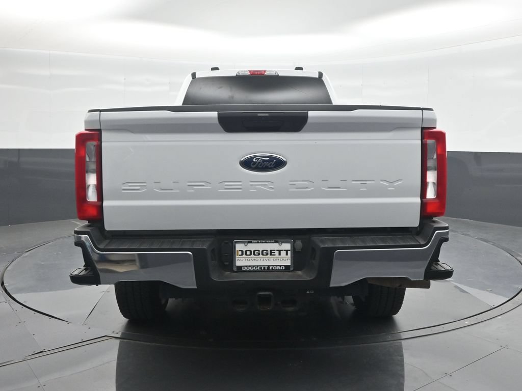Certified 2024 Ford F350 XLT AWD/4WD image 17