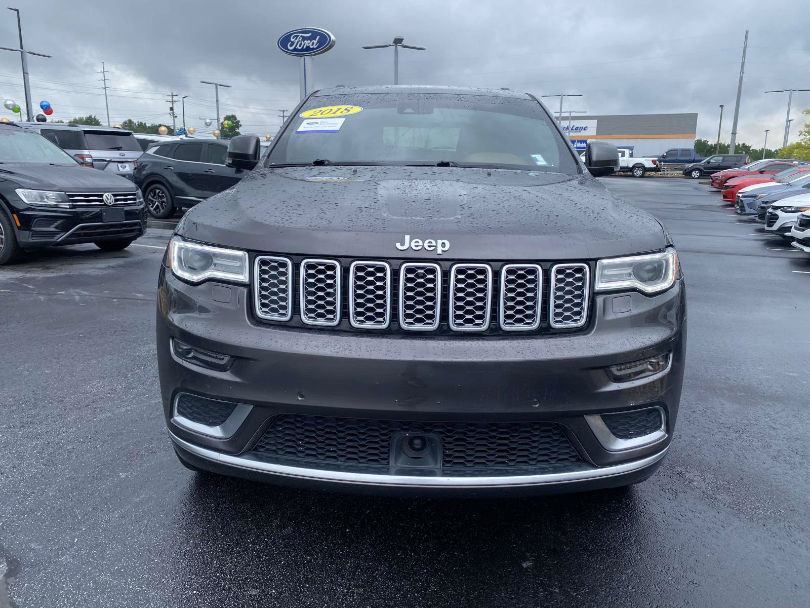 Used 2018 Jeep Grand Cherokee Summit w/ Platinum Series Group AWD/4WD image 2
