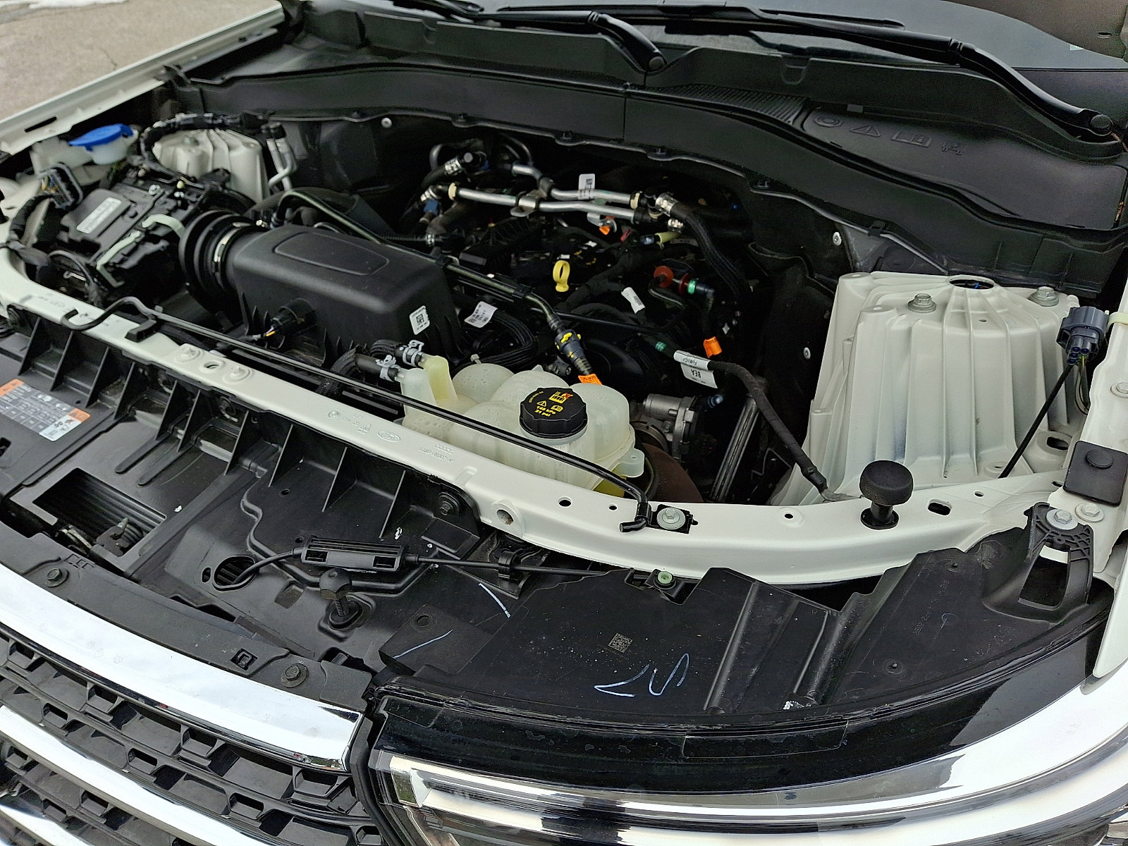 Certified 2023 Ford Explorer XLT w/ Equipment Group 202A image 31