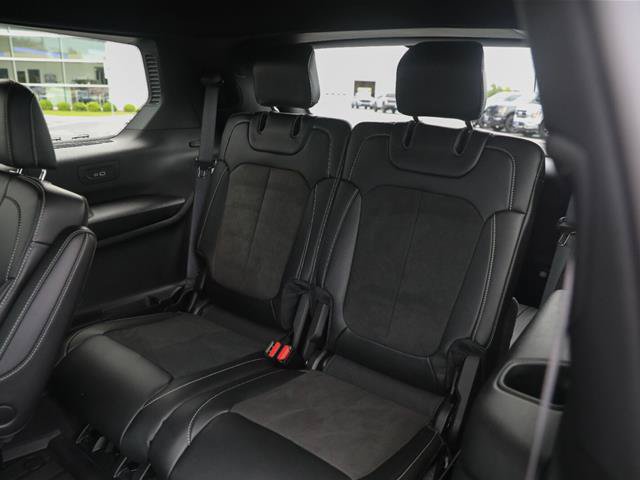 Used 2024 Jeep Grand Cherokee L Altitude AWD/4WD image 34