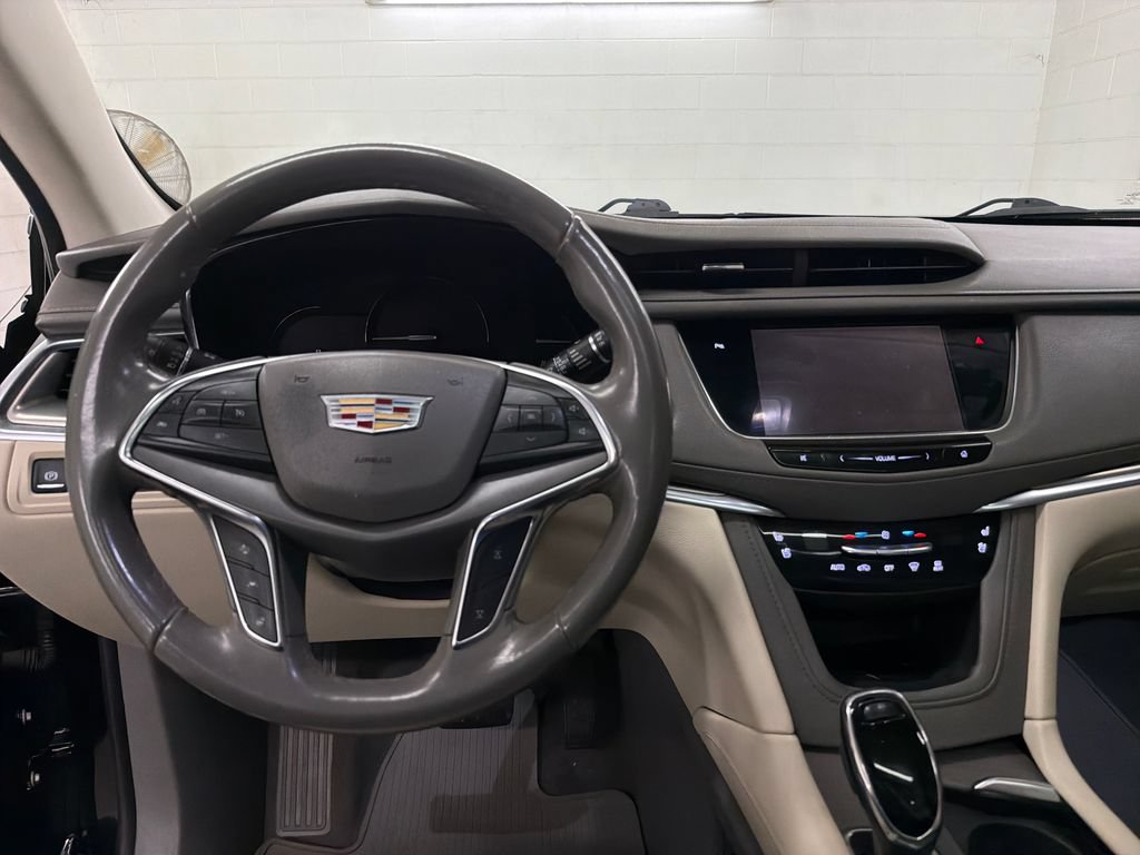 Used 2019 Cadillac XT5 Premium Luxury FWD image 9