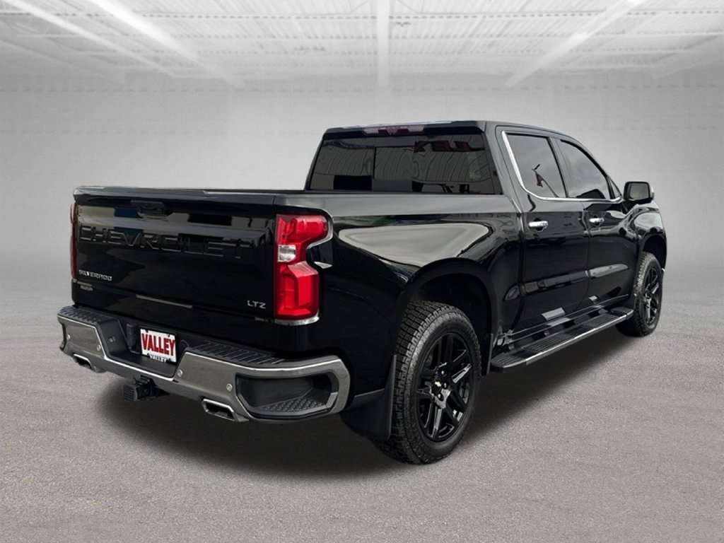 Used 2023 Chevrolet Silverado 1500 LTZ w/ LTZ Premium Package AWD/4WD image 13
