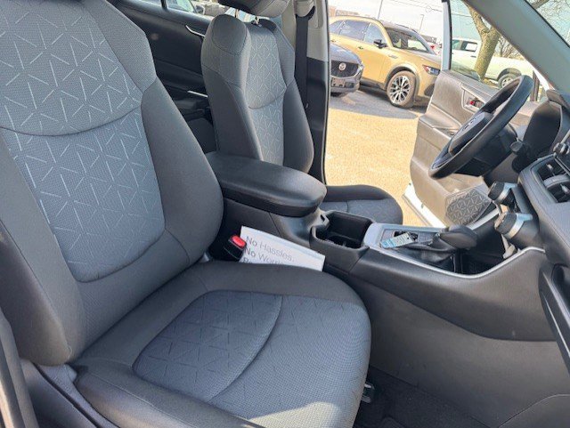 Used 2023 Toyota RAV4 XLE image 31