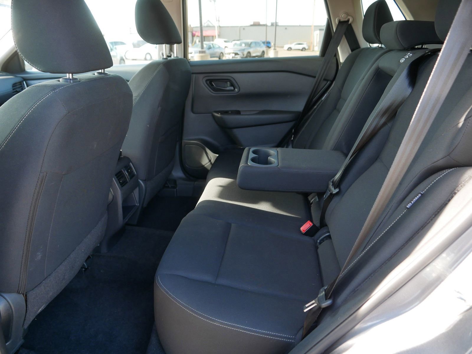 Used 2024 Nissan Rogue S AWD/4WD image 18