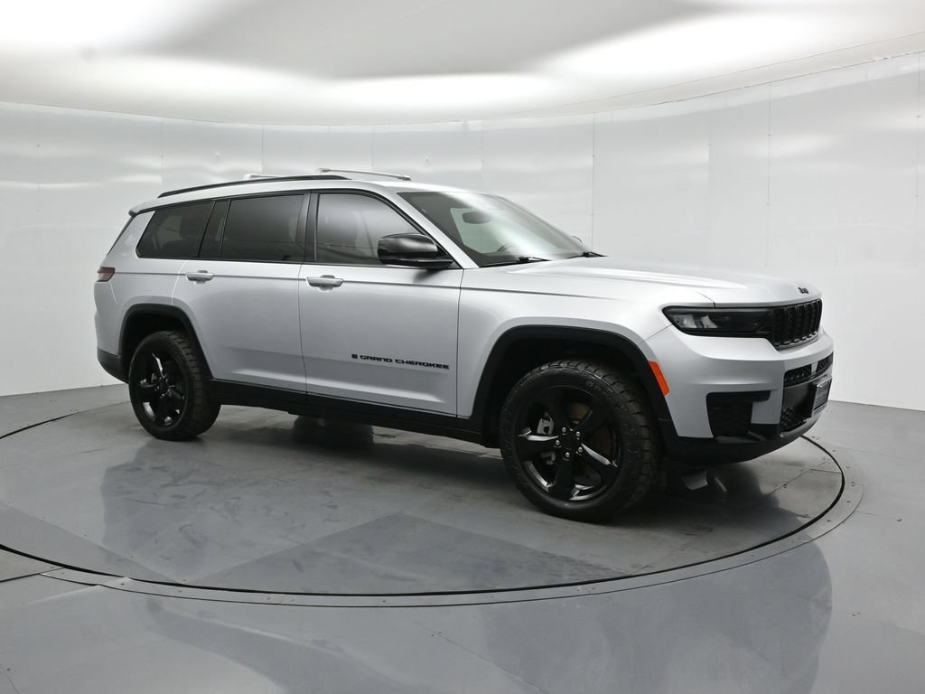 Used 2021 Jeep Grand Cherokee L Laredo AWD/4WD image 21