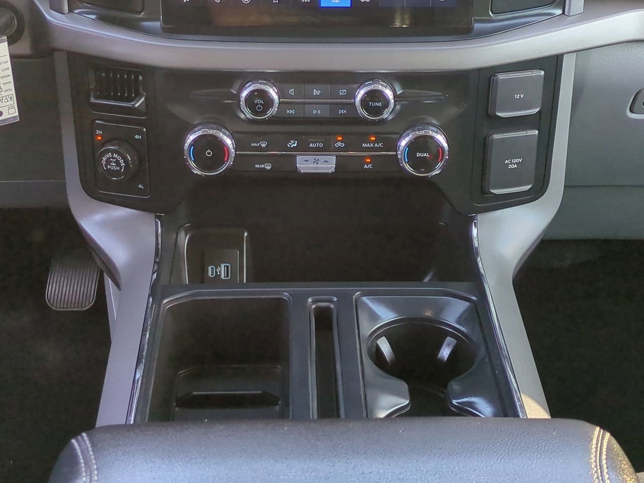 Certified 2024 Ford F150 XLT w/ Mobile Office Package image 18