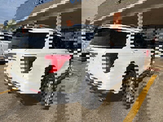 Certified 2023 Ford Explorer Limited w/ Equipment Group 301A image 2