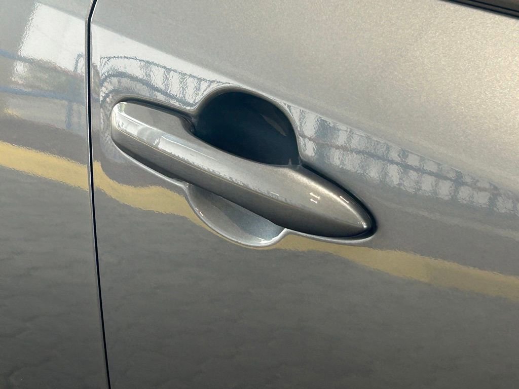 Used 2024 Toyota Corolla LE image 18