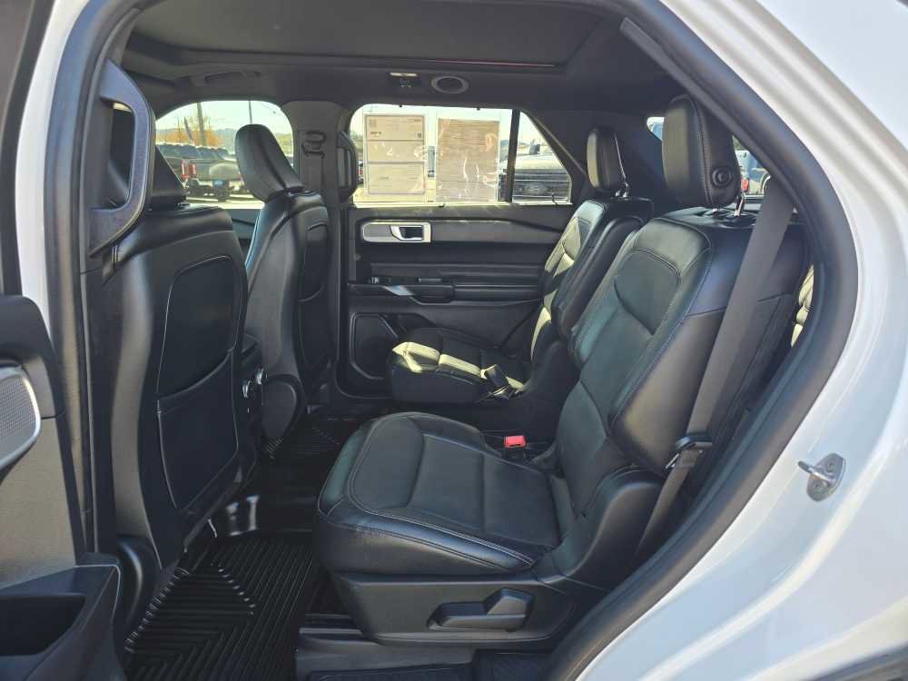 Certified 2020 Ford Explorer Limited w/ Class III Trailer Tow Package image 16