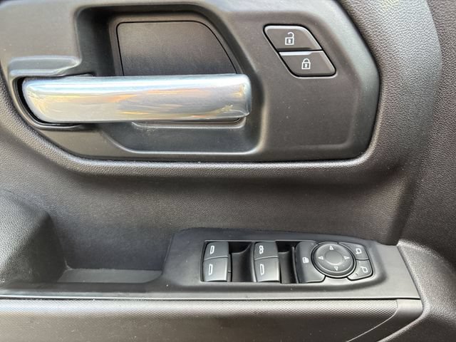 Used 2020 Chevrolet Silverado 1500 Custom w/ Custom Value Package AWD/4WD image 13