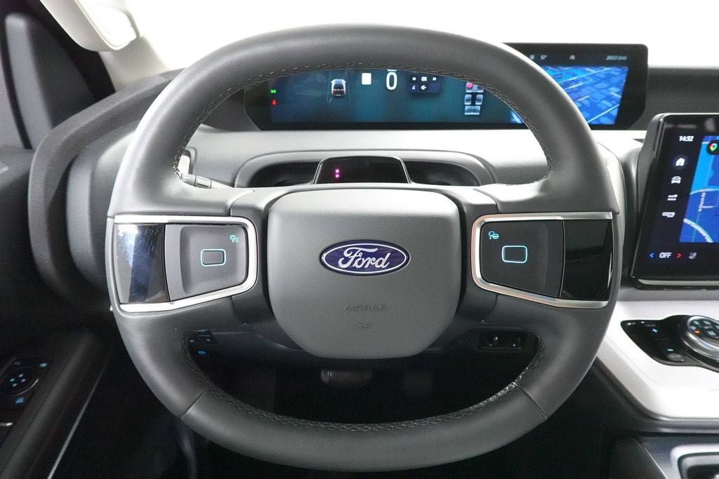 Certified 2025 Ford Expedition Active AWD/4WD image 14