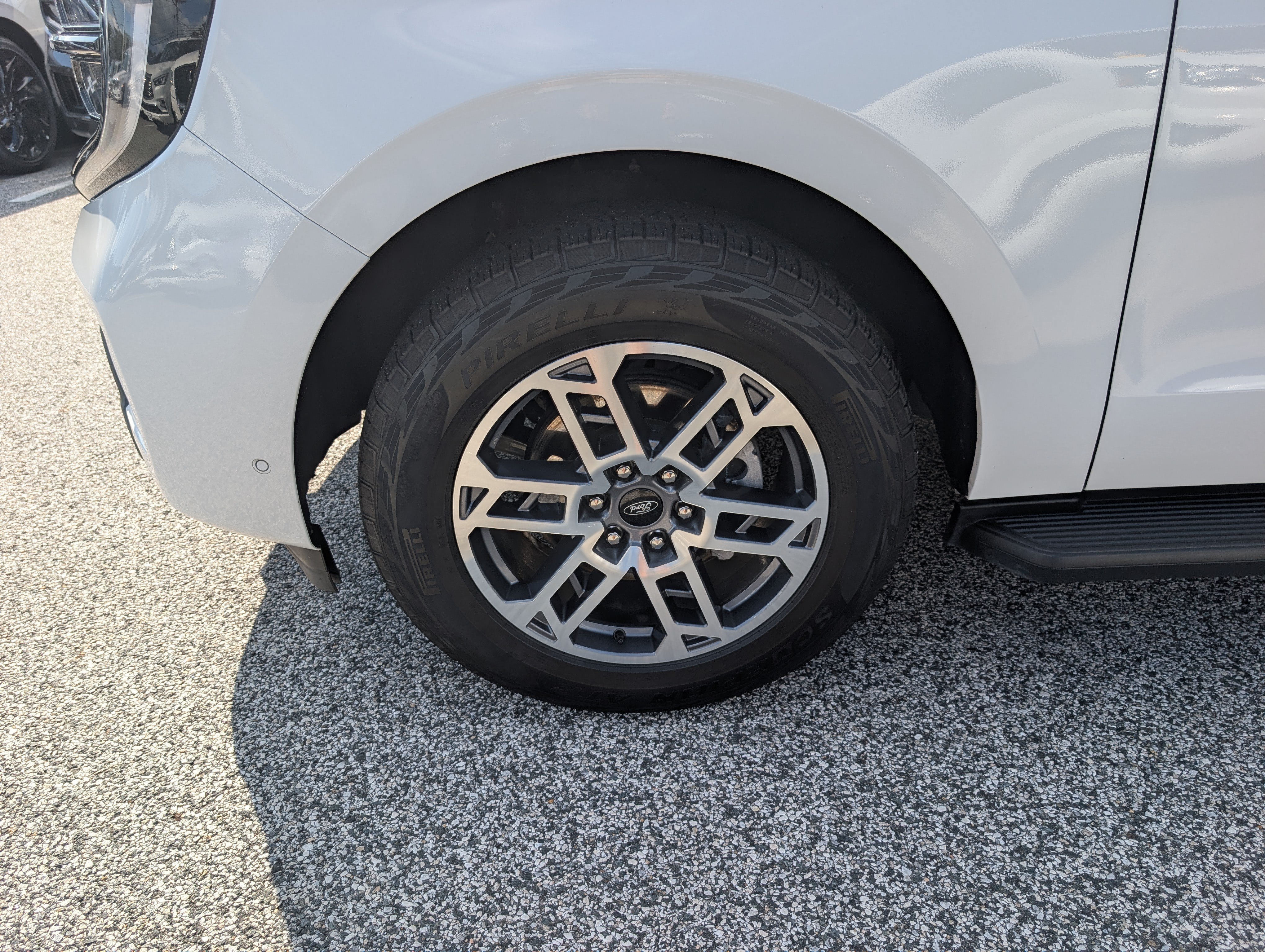 Certified 2025 Ford Expedition Active AWD/4WD image 11