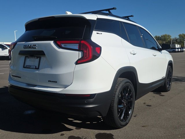 Used 2024 GMC Terrain SLT w/ Tech Package AWD/4WD image 7