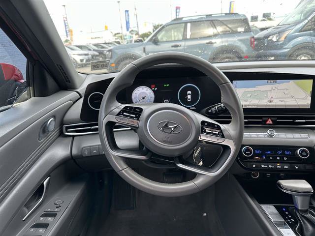 Used 2023 Hyundai Elantra SEL w/ Convenience Package FWD image 7