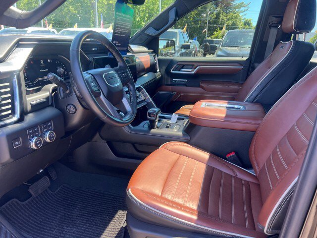 Used 2022 GMC Sierra 1500 Denali Ultimate AWD/4WD image 8