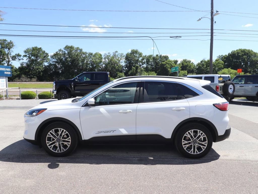Certified 2022 Ford Escape SEL w/ Technology Package image 2