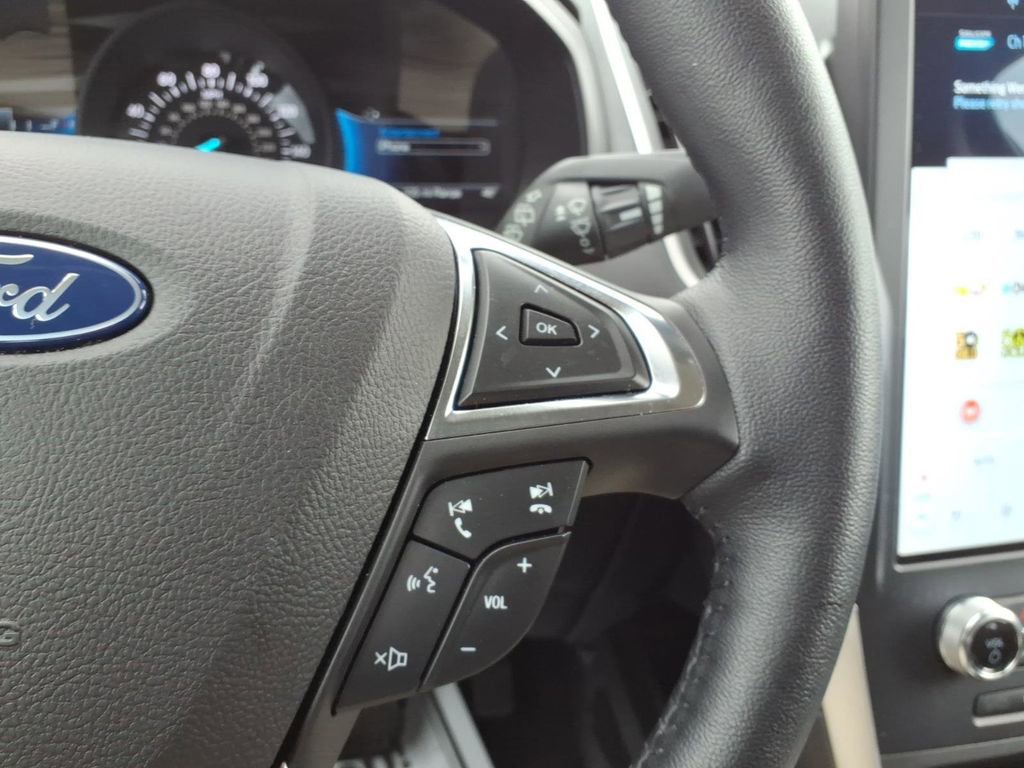 Certified 2023 Ford Edge SEL w/ Convenience Package AWD/4WD image 16