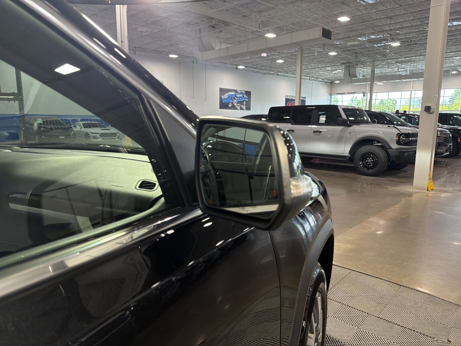 Used 2023 GMC Acadia SLE w/ Driver Convenience Package AWD/4WD image 23