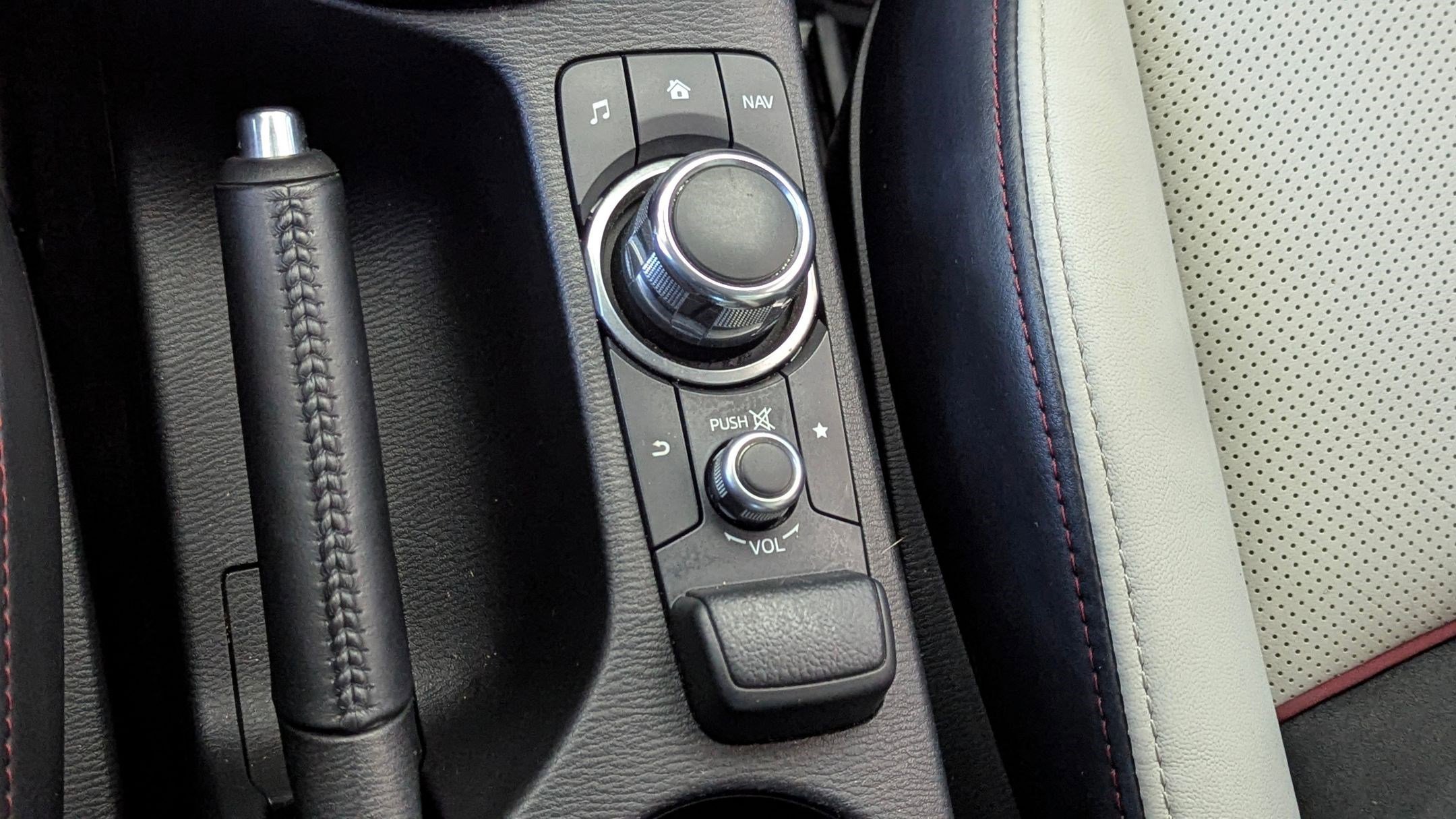 Used 2018 MAZDA CX-3 Grand Touring image 26