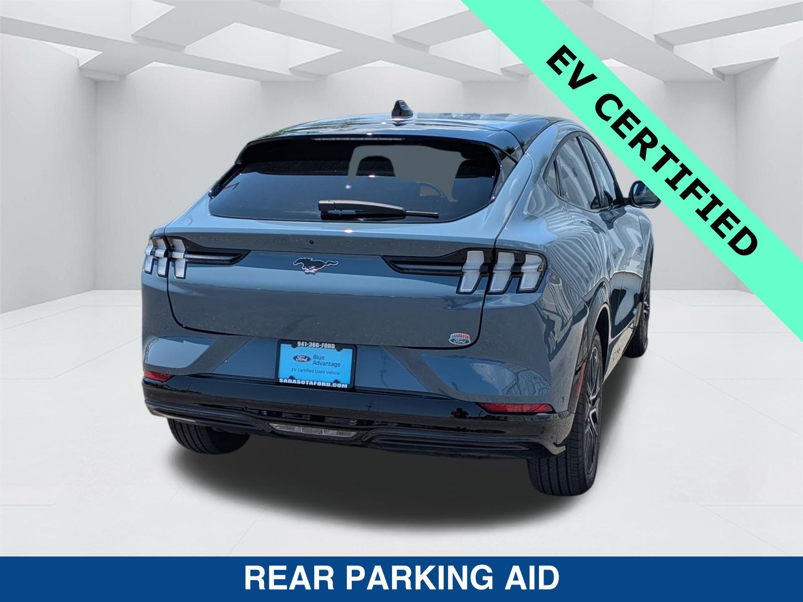 Certified 2024 Ford Mustang Mach-E Premium AWD/4WD image 5
