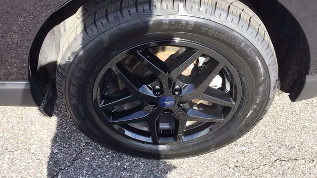 Certified 2022 Ford Edge SEL image 11