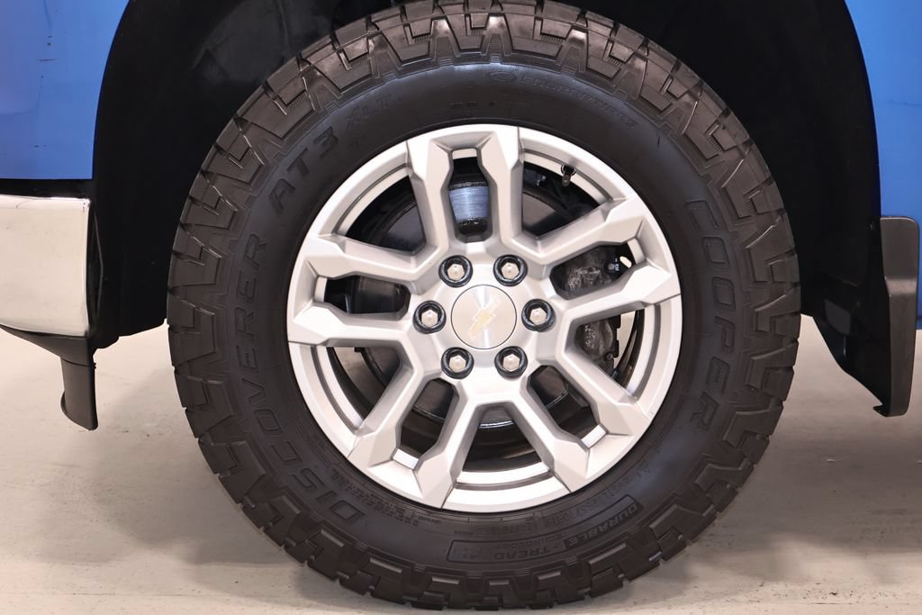 Used 2022 Chevrolet Silverado 1500 LT AWD/4WD image 39